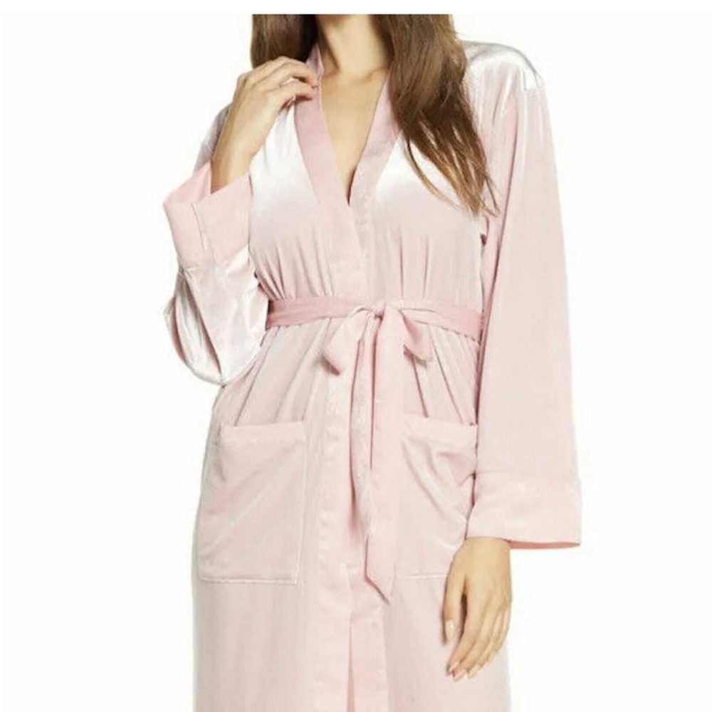NWT Nordstrom Women’s Velour Robe, Pink